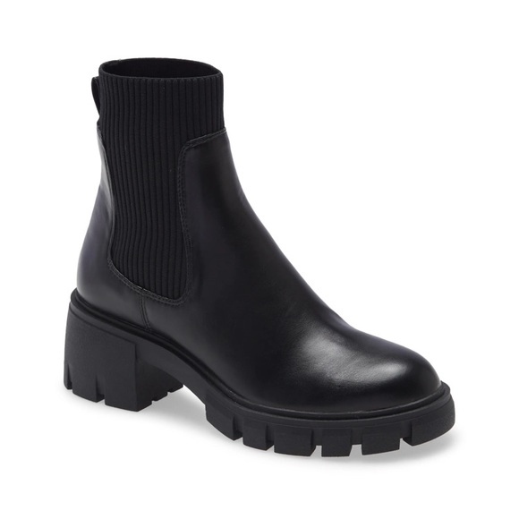 Shoes - Black platform Boots size 7 NWT